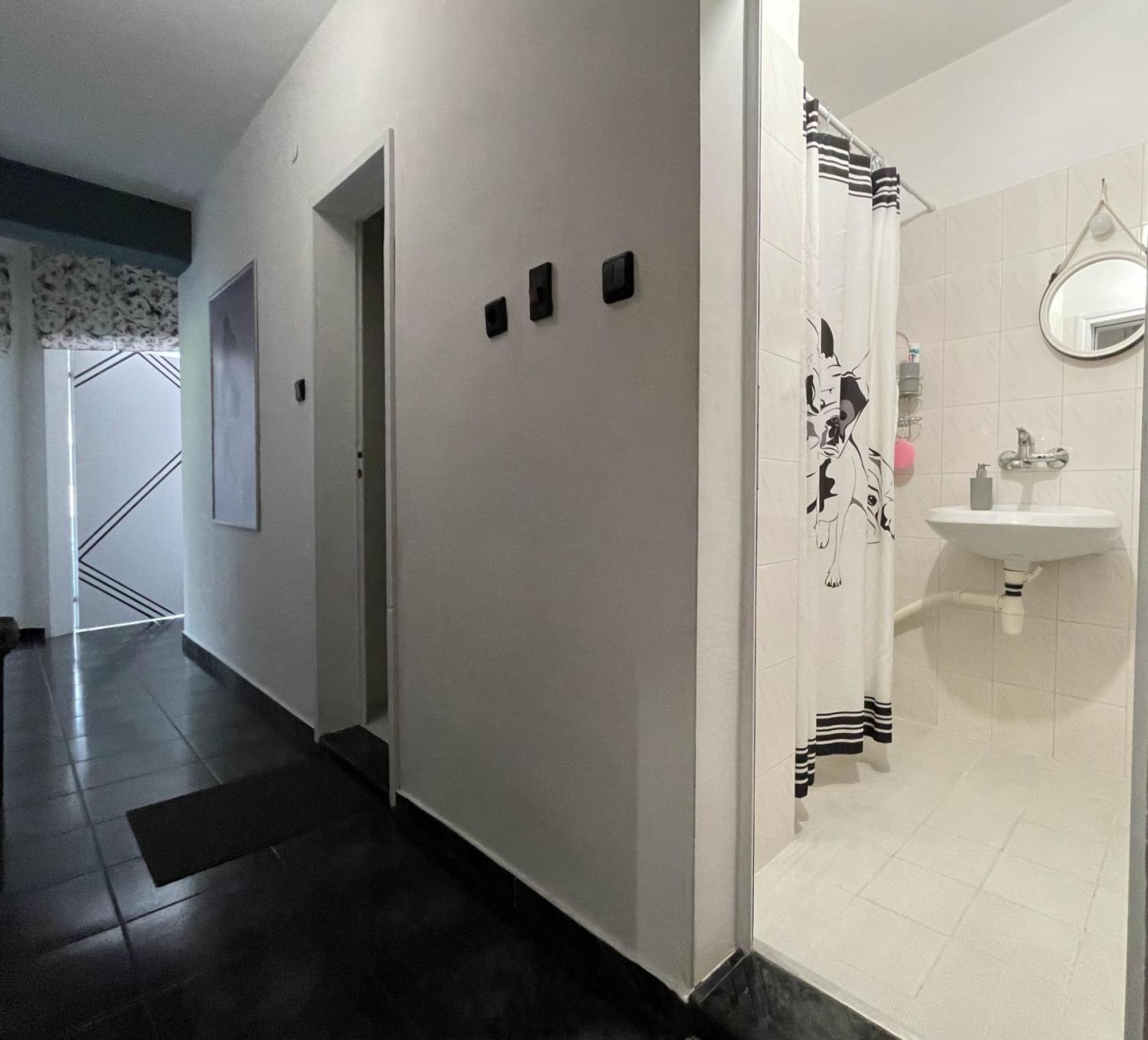 Modern Flat Near Downtown Plovdiv Apartment ภายนอก รูปภาพ